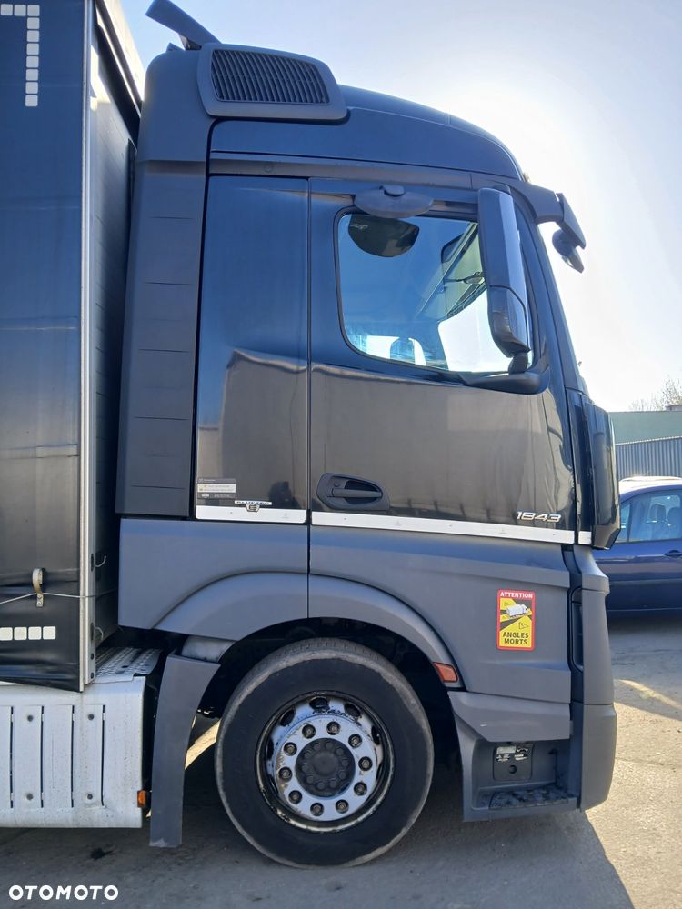 Mercedes-Benz Actros - 7