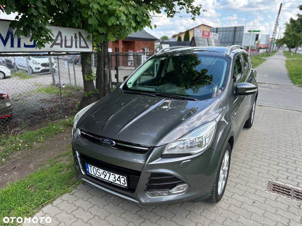 Ford Kuga 1.6 EcoBoost 2x4 Titanium - 4