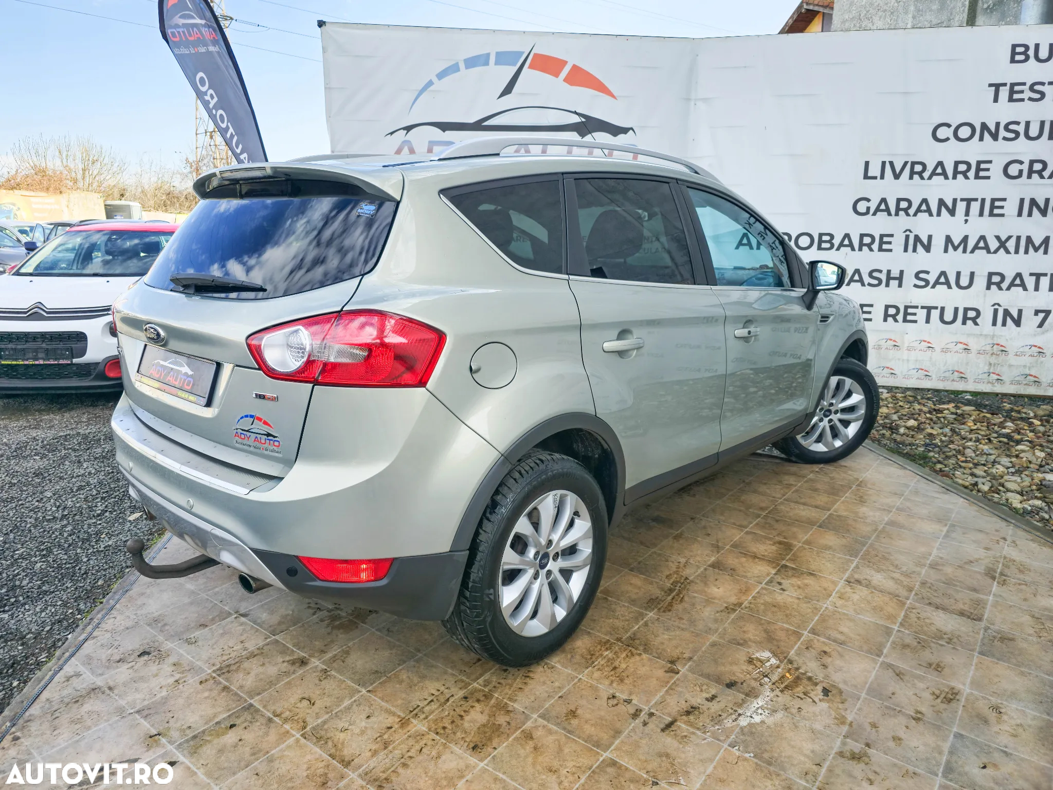 Ford Kuga 2.0 TDCi 4x4 Titanium - 4