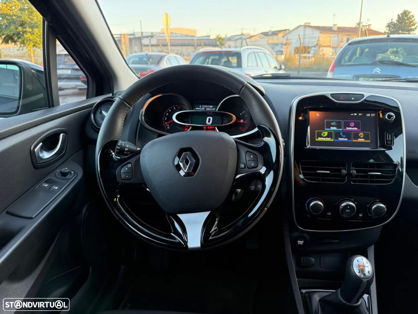 Renault Clio 0.9 TCe Limited Edition - 12