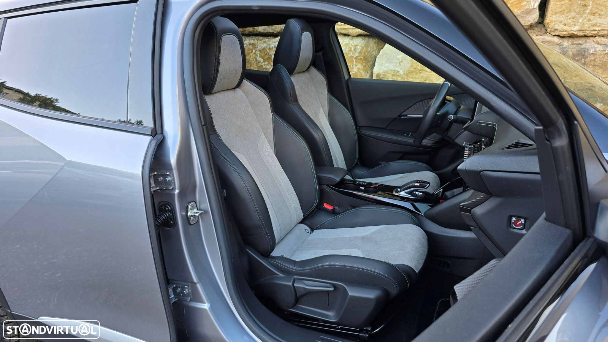 Peugeot e-2008 GT - 50