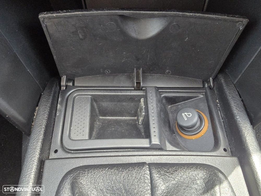 Peugeot 207 1.4 16V Trendy - 21
