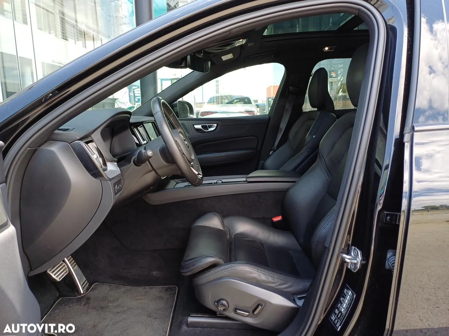 Volvo XC 60 T8 Twin Engine AWD Momentum - 9
