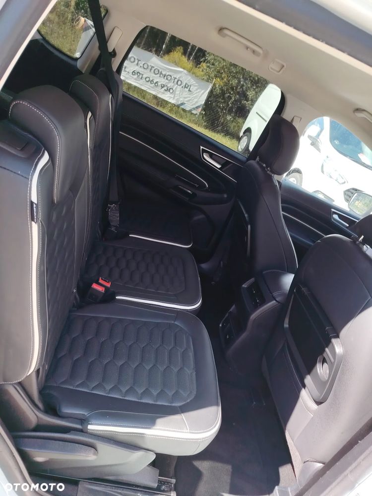Ford S-Max - 35