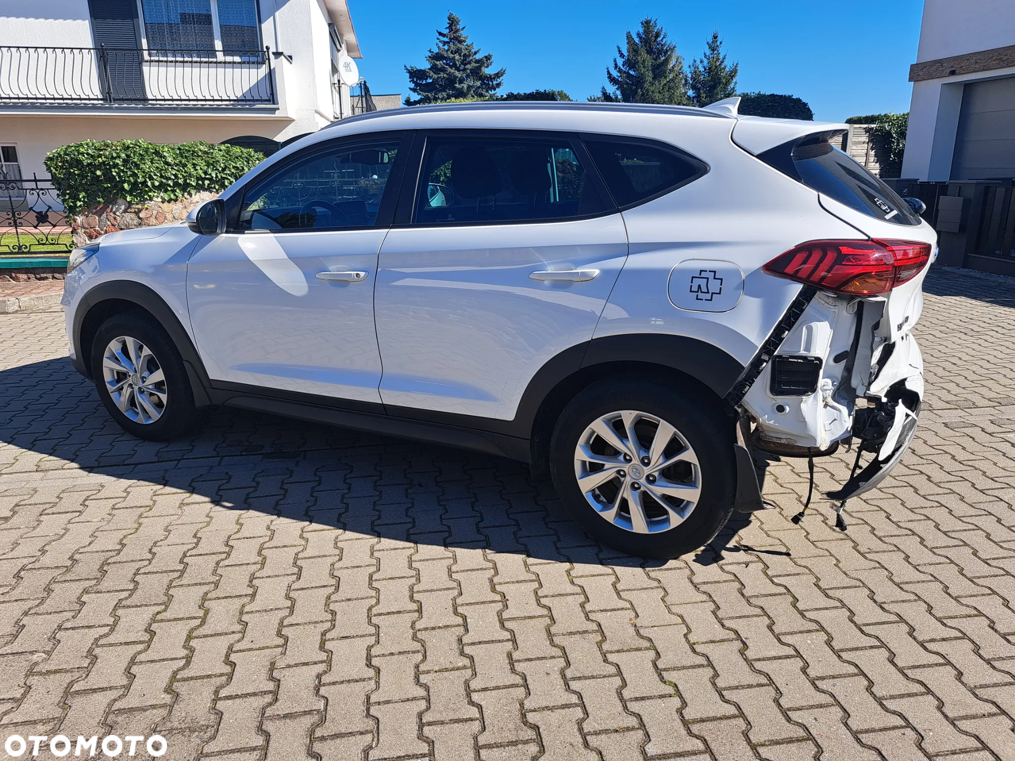Hyundai Tucson 1.6 GDi 2WD Premium - 24