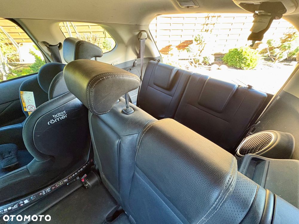 Mitsubishi Outlander 2.0 Instyle Navi 4WD CVT - 7