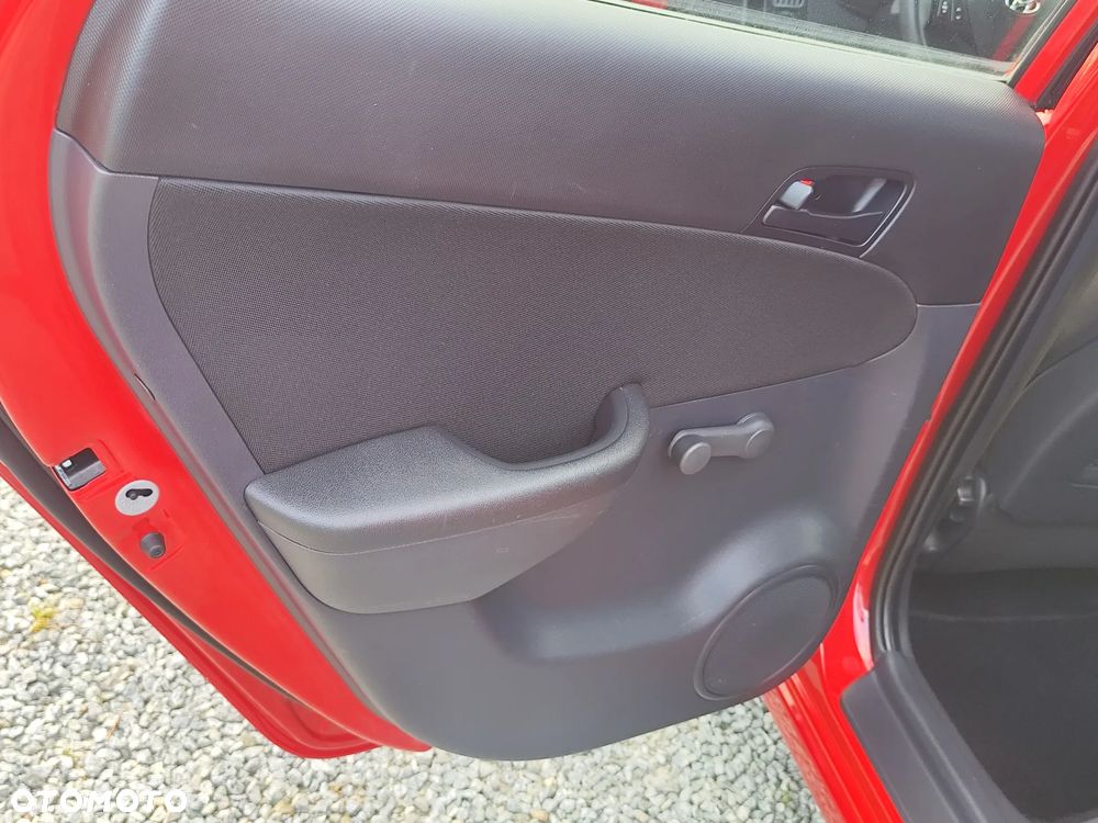 Hyundai i30 1.4 Classic - 23