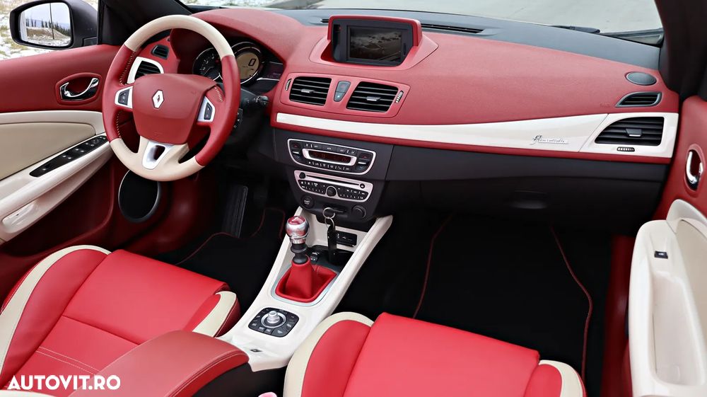 Renault Megane III 1.5 dCi Color Edition - 19