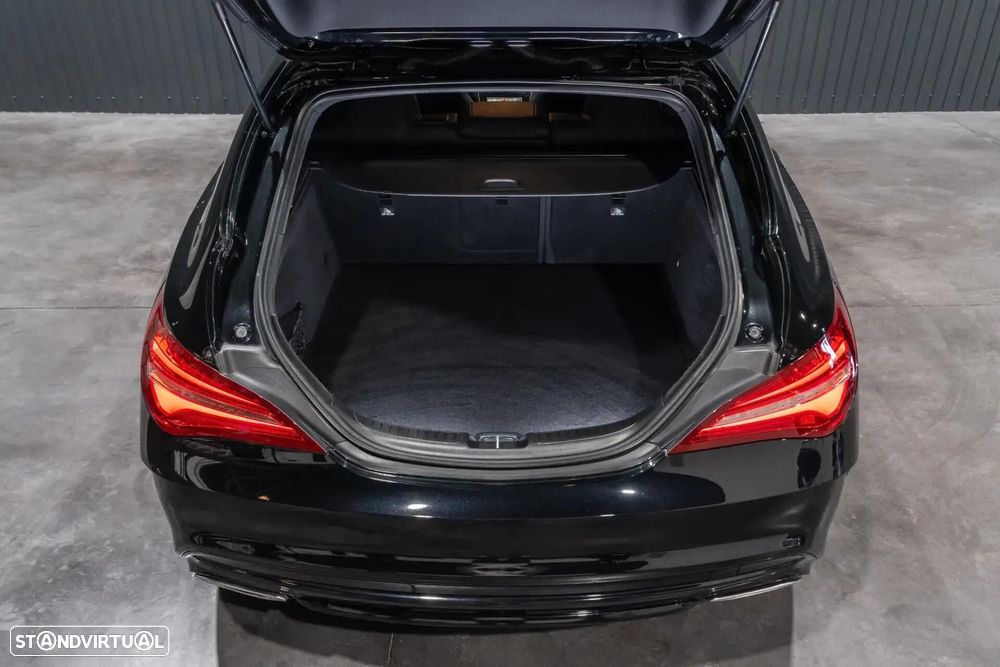 Mercedes-Benz CLA 200 d Shooting Brake AMG Line - 56