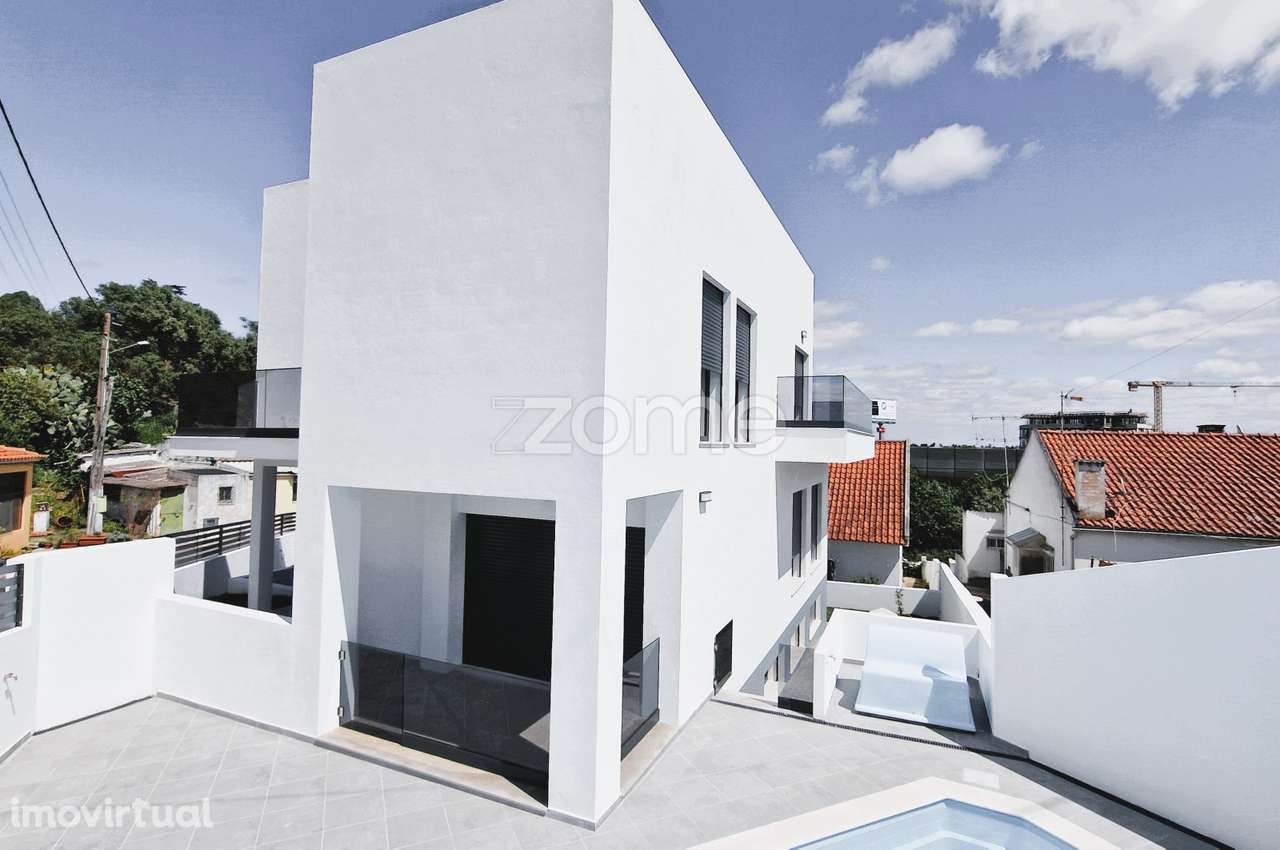Moradia com Piscina em Alverca - Grande imagem: 2/45