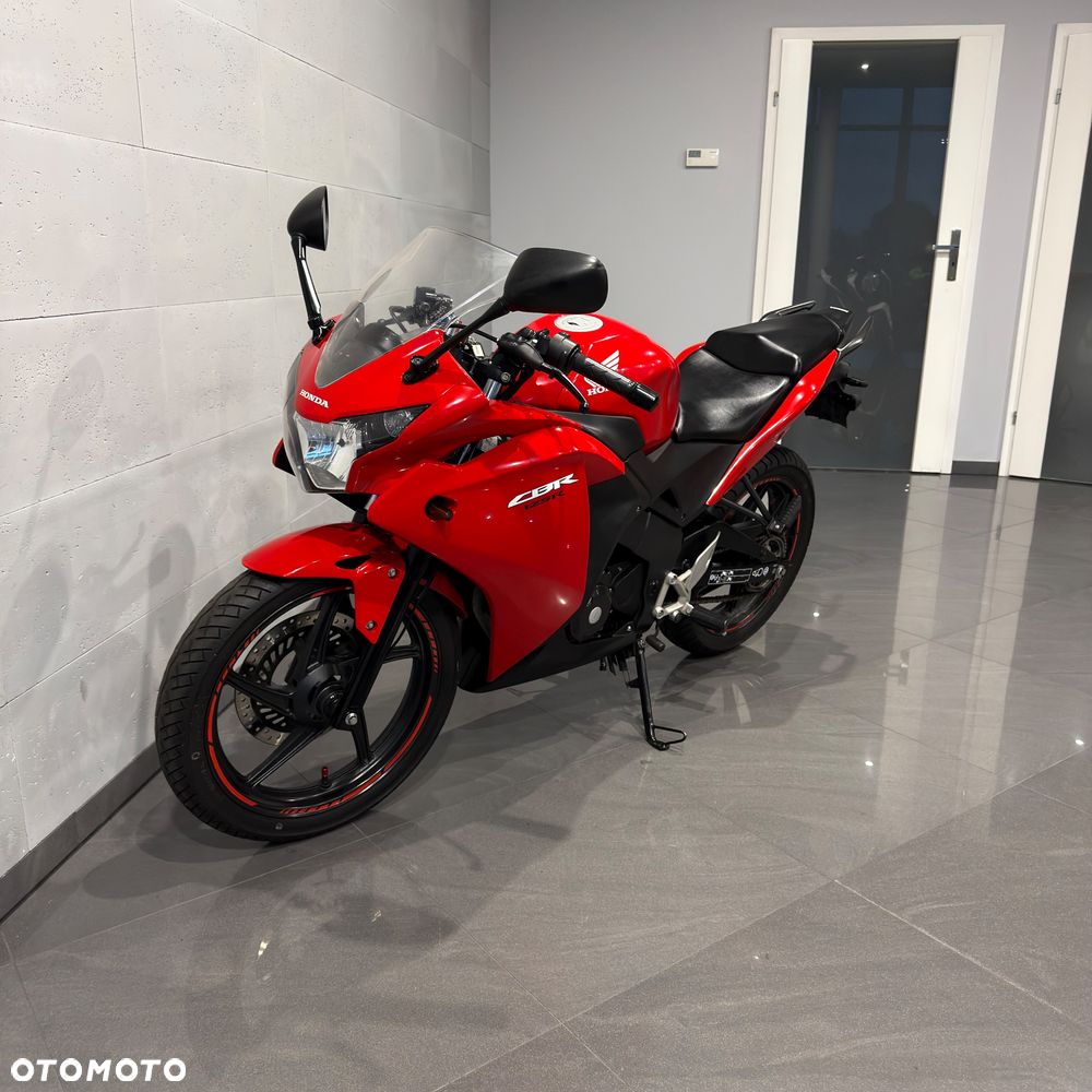Honda CBR - 7