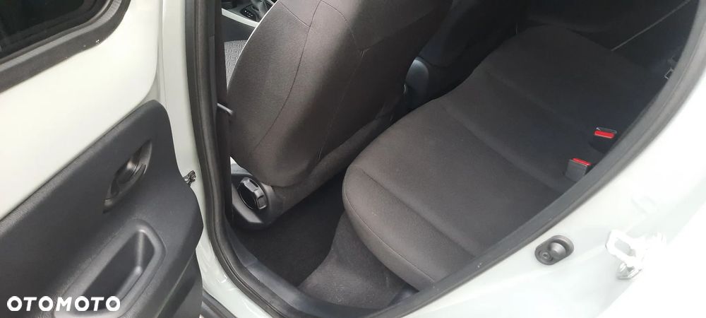 Toyota Aygo X 1.0 VVT-i Executive CVT - 18