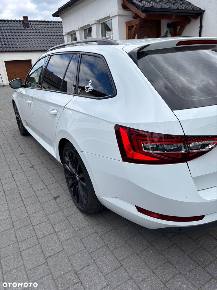 Skoda Superb 2.0 TDI DSG Style - 10