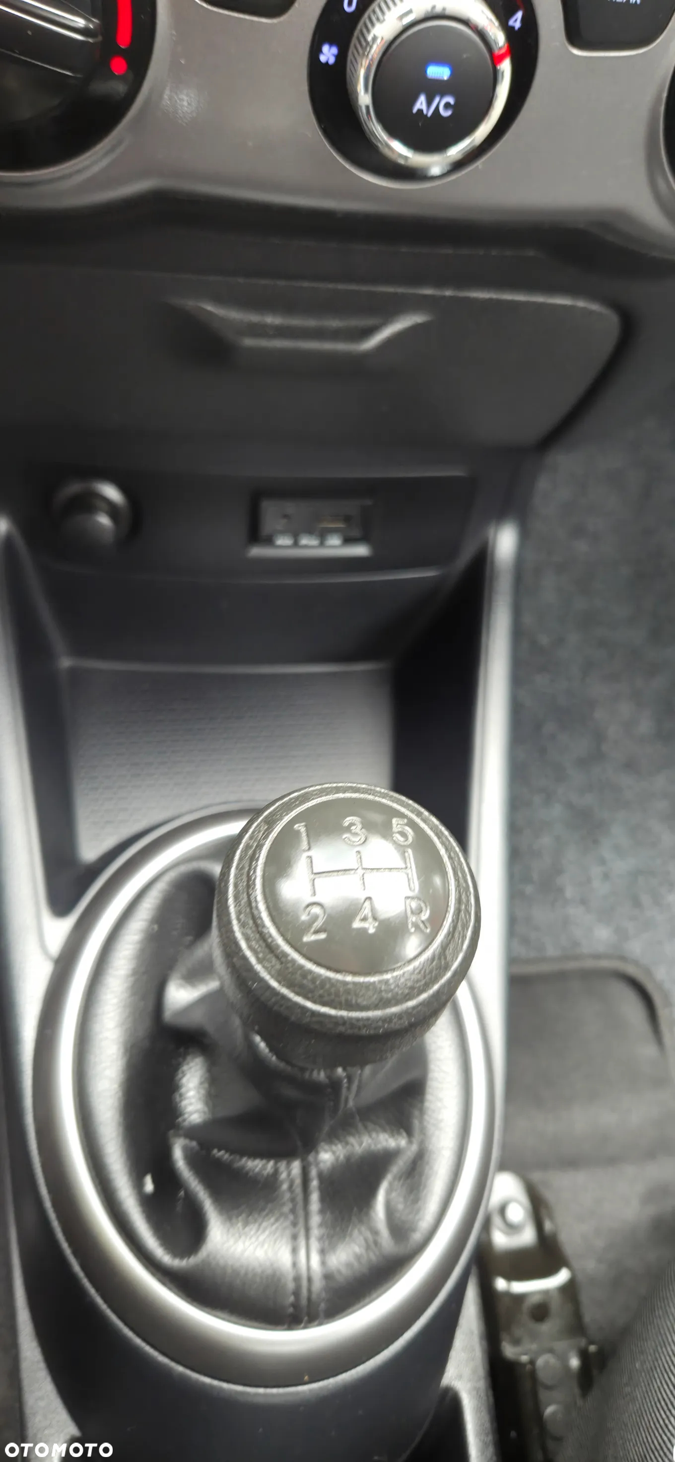 Hyundai i20 1.25 Comfort - 28