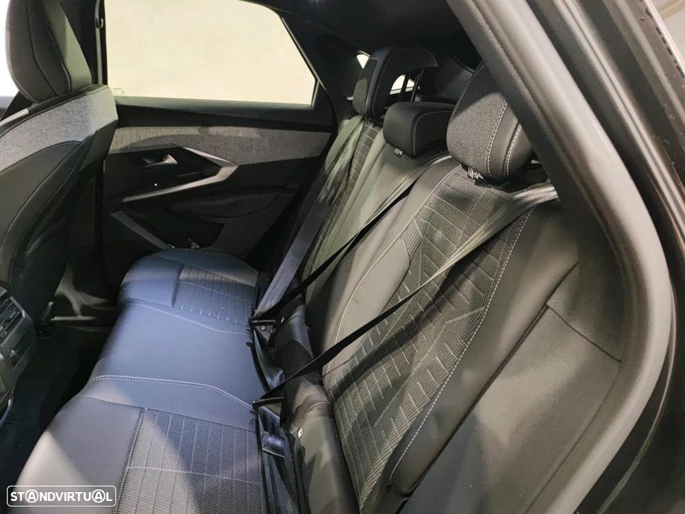 Peugeot E-3008 73 kWh Allure - 10