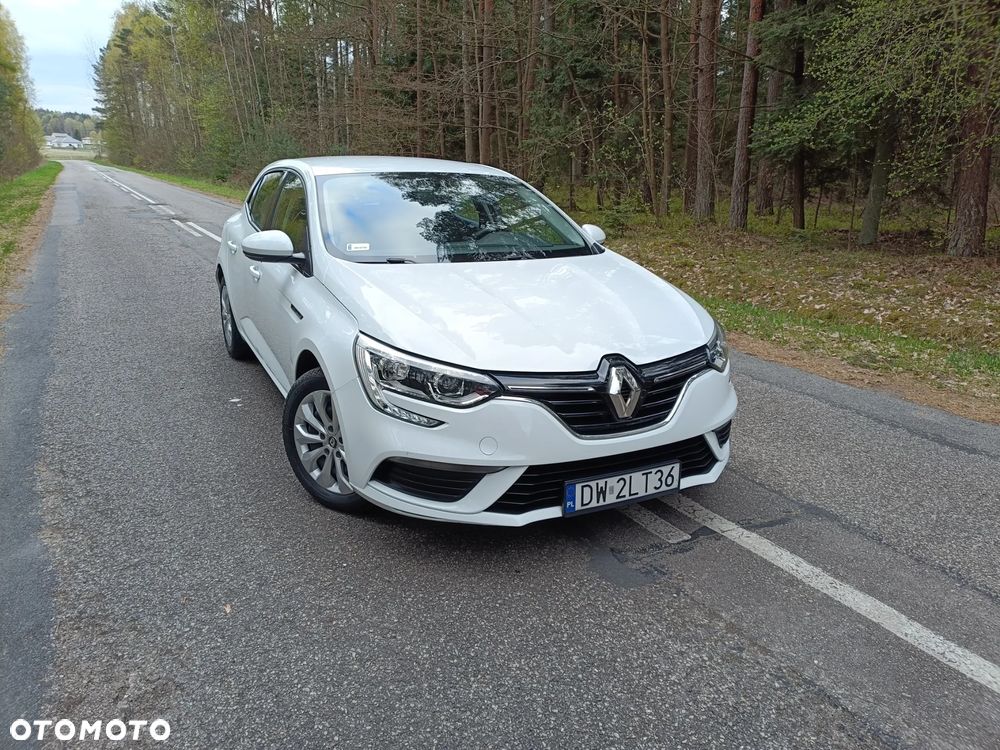 Renault Megane 1.6 SCe Life - 38