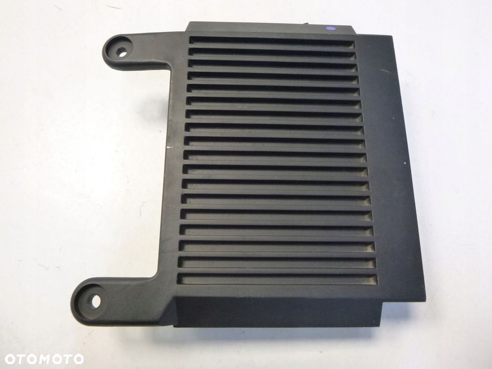 VOLVO XC70 III WZMACNIACZ RADIA AUDIO 31310010 - 2