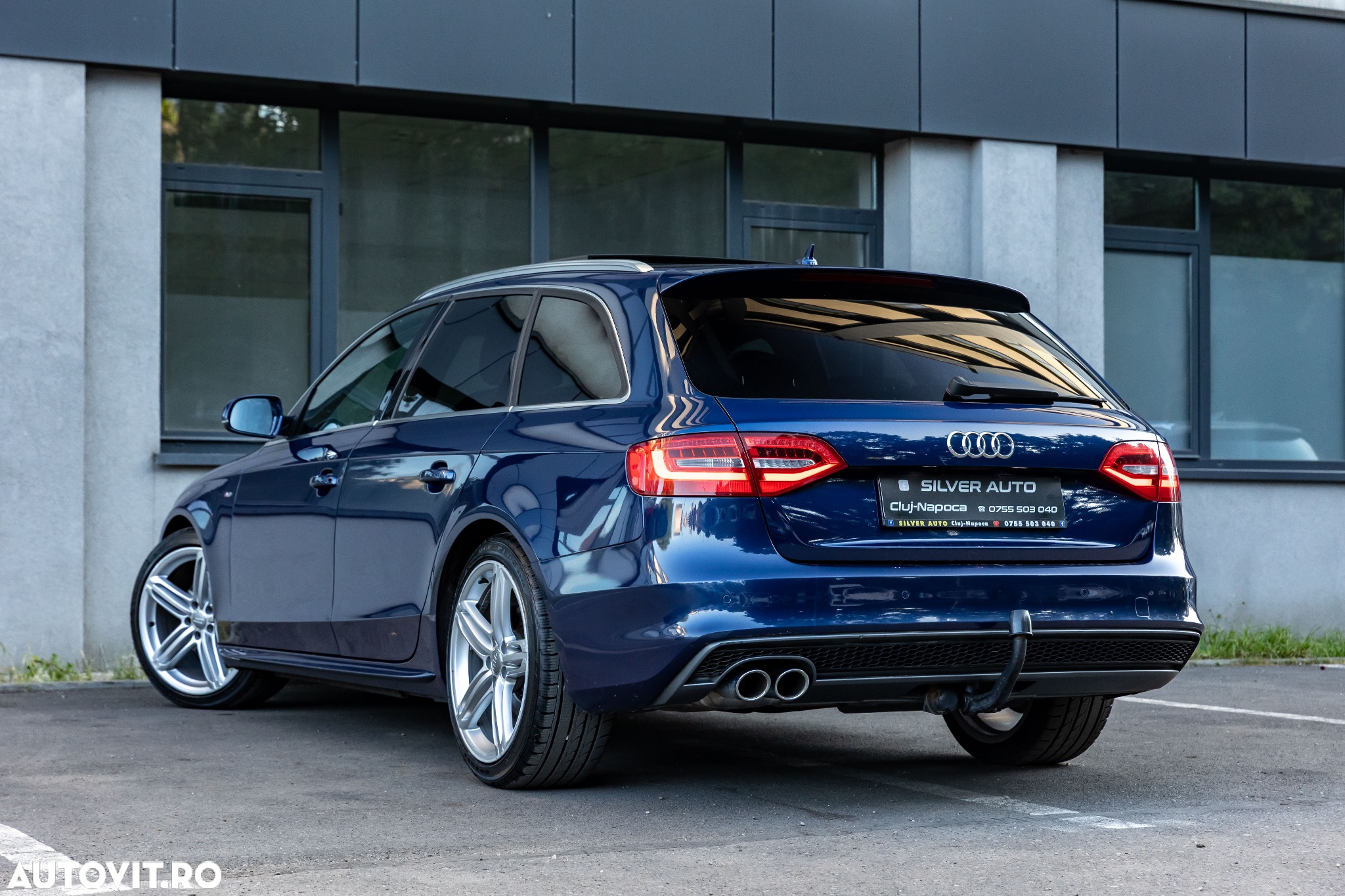 Audi A4 Avant 2.0 TDI DPF clean diesel multitronic S line Sportpaket - 13