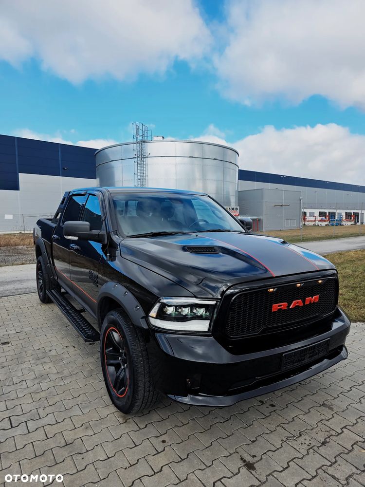 Dodge RAM - 1