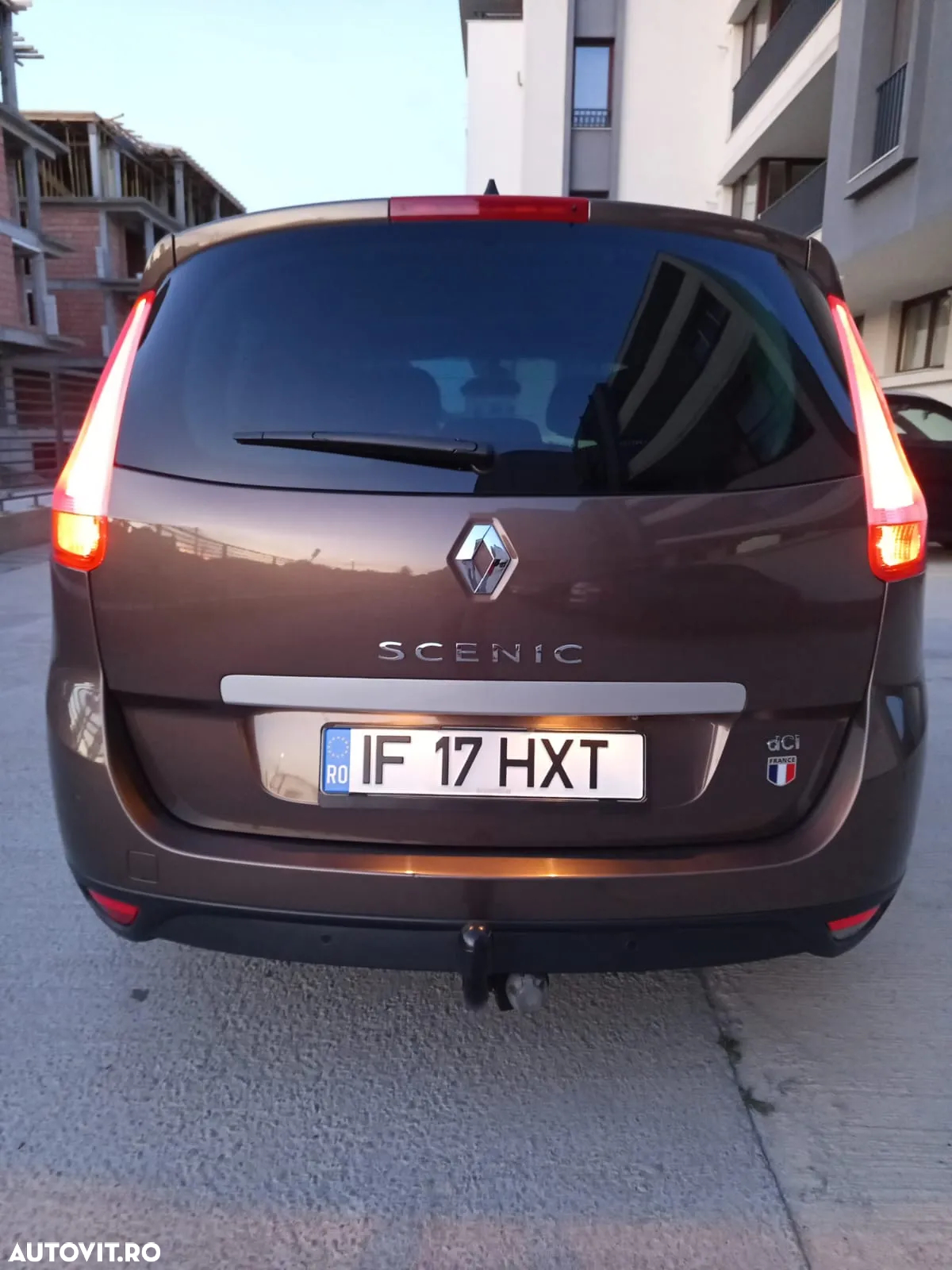 Renault Grand Scenic 1.9 dCi XXL FAP Avantage - 7