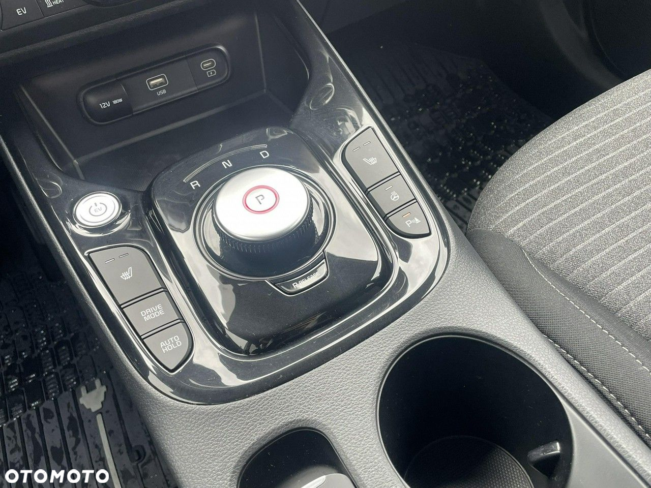 Kia Soul e-Soul 64kWh L - 15