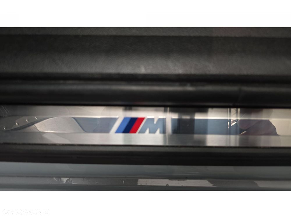 BMW Seria 3 320d xDrive M Sport - 30