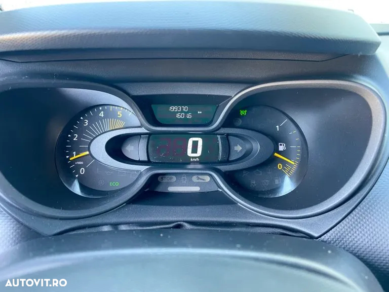 Renault Captur - 8