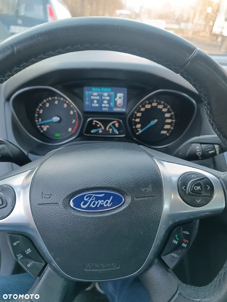 Ford Focus 1.6 EcoBoost Titanium - 21