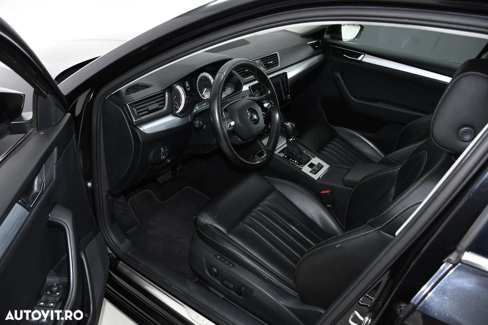 Skoda Superb 2.0 TDI DSG Premium Edition - 7