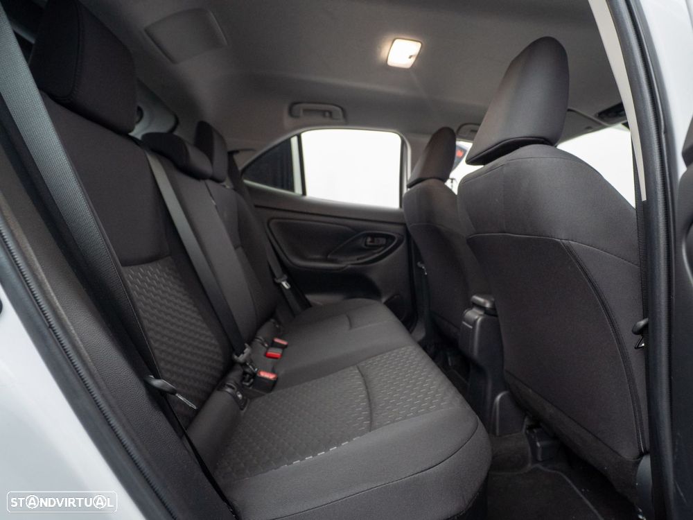 Toyota Yaris Cross 1.5 HDF Comfort Plus - 35