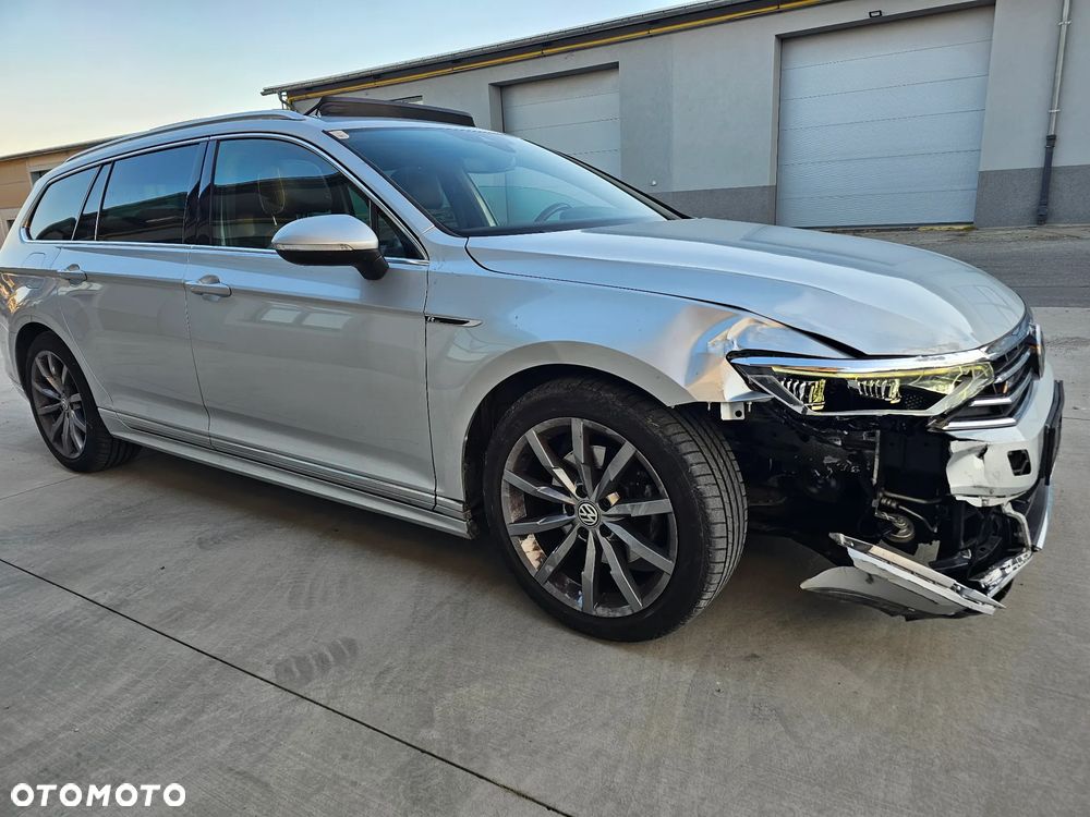 Volkswagen Passat 2.0 TDI SCR DSG Elegance - 5