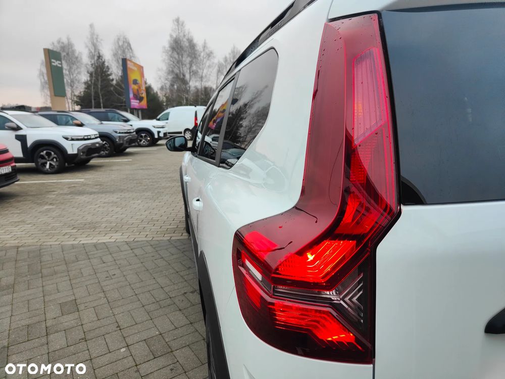 Dacia Jogger 1.6 Full Hybrid 140 Expression MMT - 26