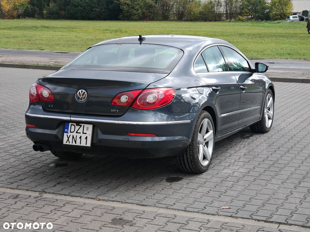 Volkswagen Passat 2.0 TSI Highline DSG - 9