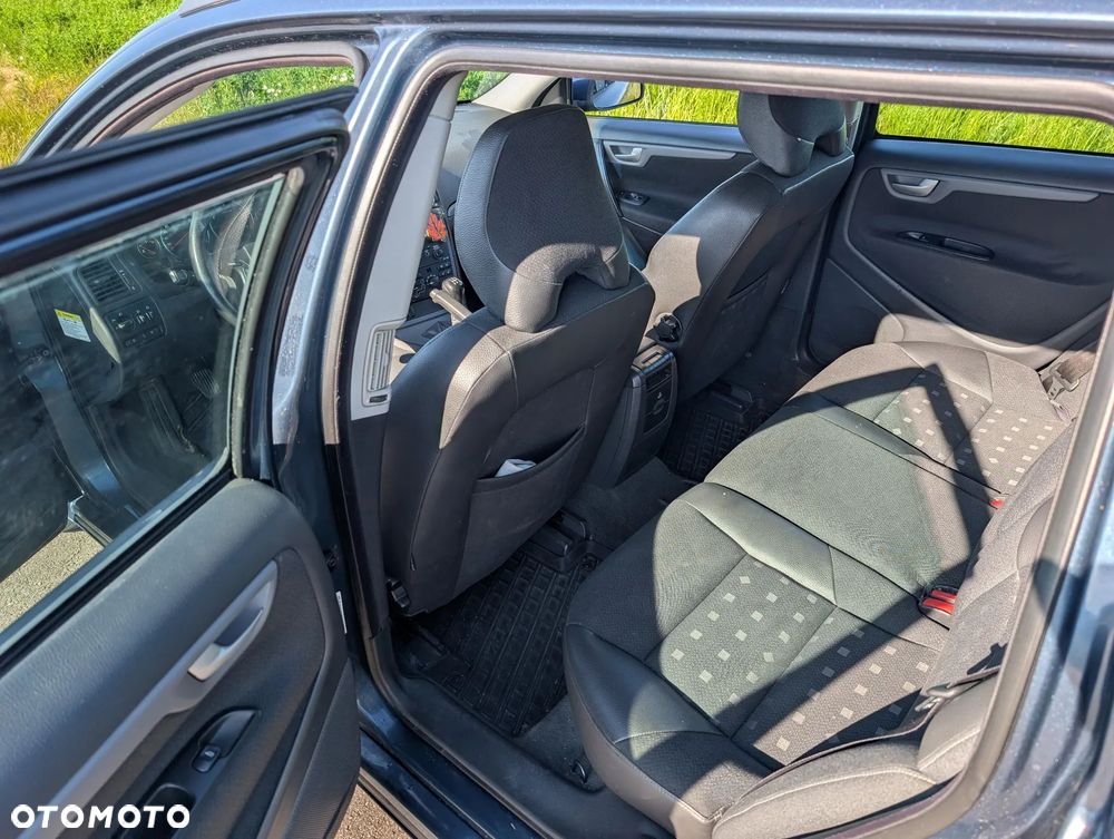 Volvo V70 2.5T - 17