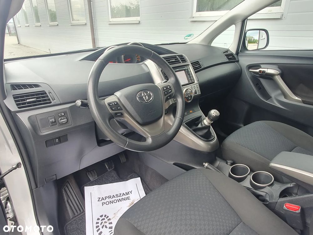 Toyota Verso - 24