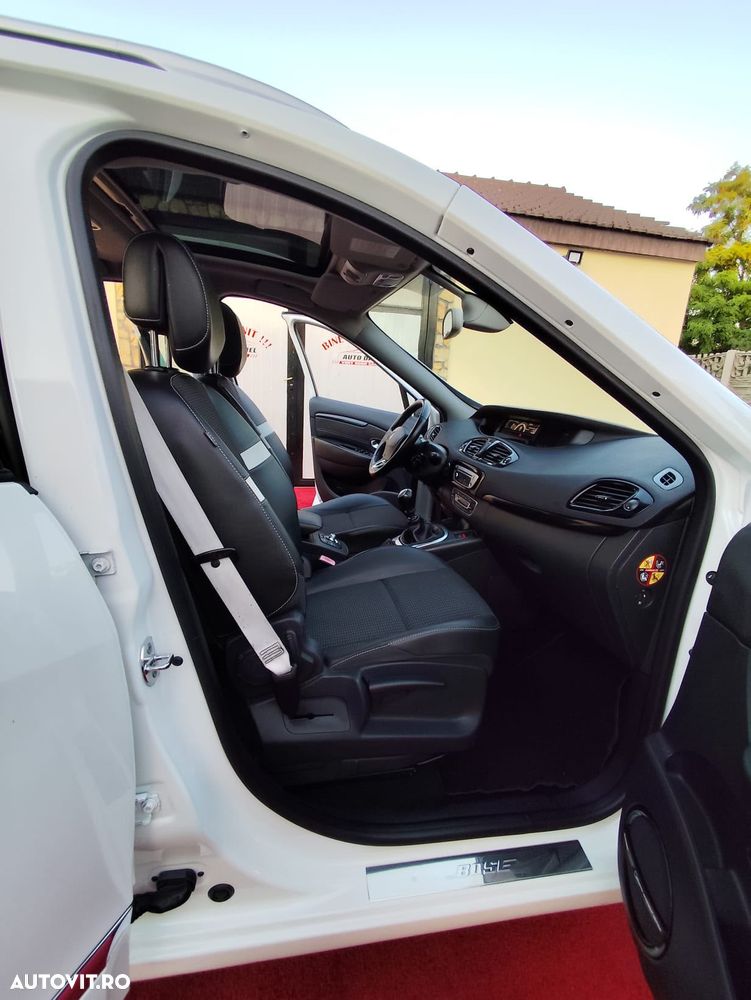 Renault Grand Scenic - 10