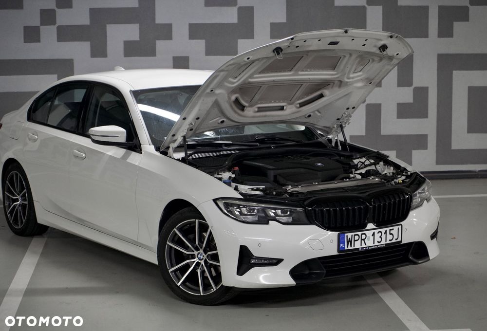 BMW Seria 3 318i Sport Line sport - 29