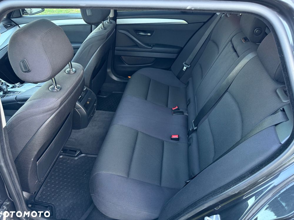 BMW Seria 5 ver-5er-touring-luxury-line - 8
