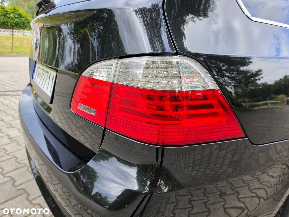 BMW Seria 5 525xd - 36