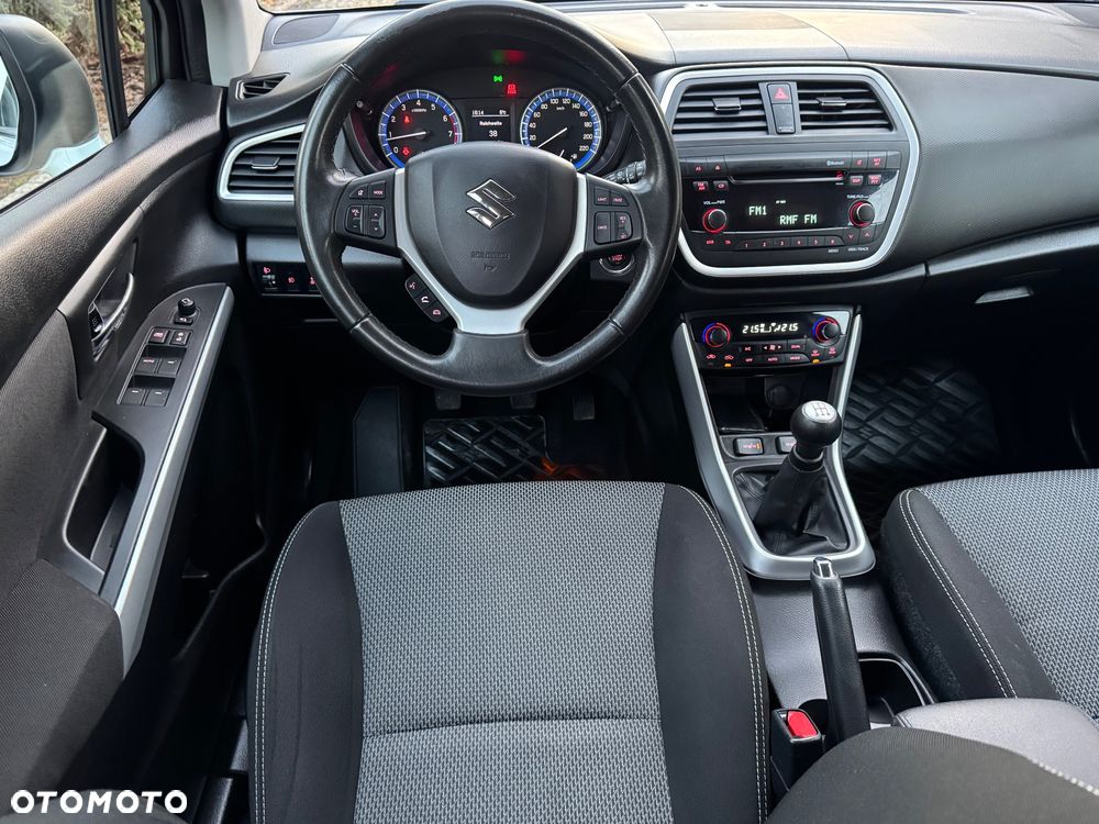 Suzuki SX4 S-Cross 1.6 VVT 4x2 limited+ - 23