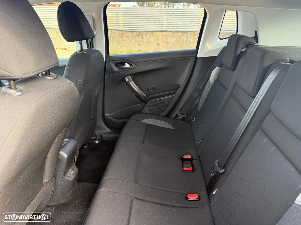 Peugeot 2008 PureTech 130 GPF Stop&Start Signature - 9