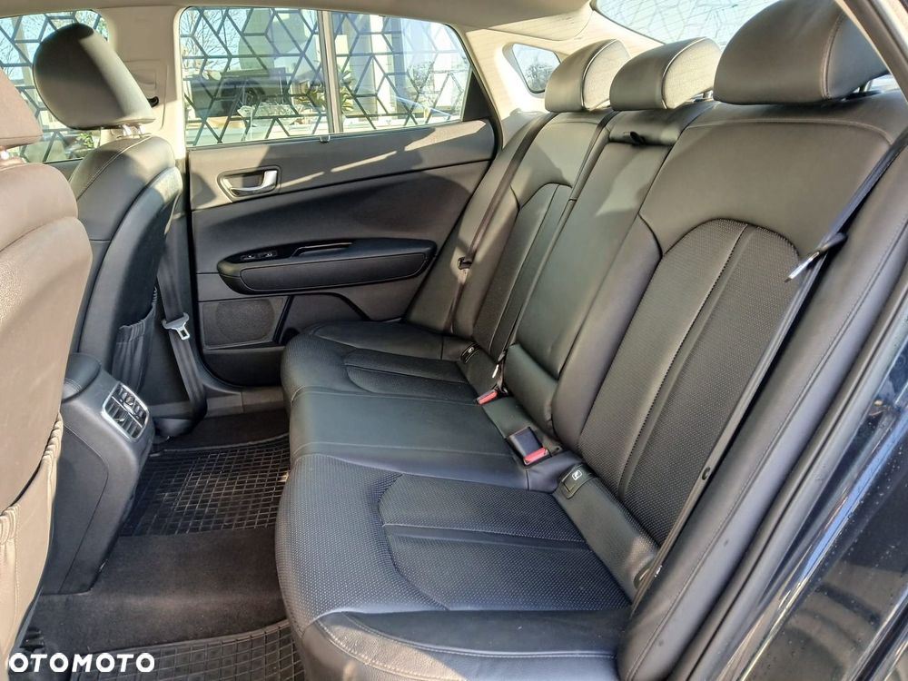 Kia Optima 2.0 XL - 7