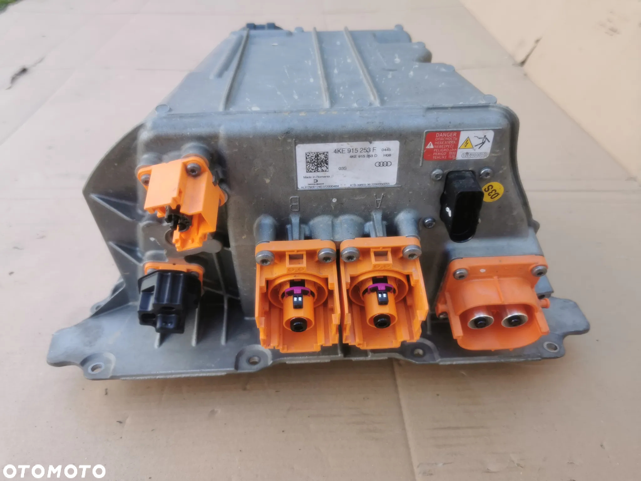 JEDNOSTKA STERUJACA AKUMULATORA 4KE915253F - 3