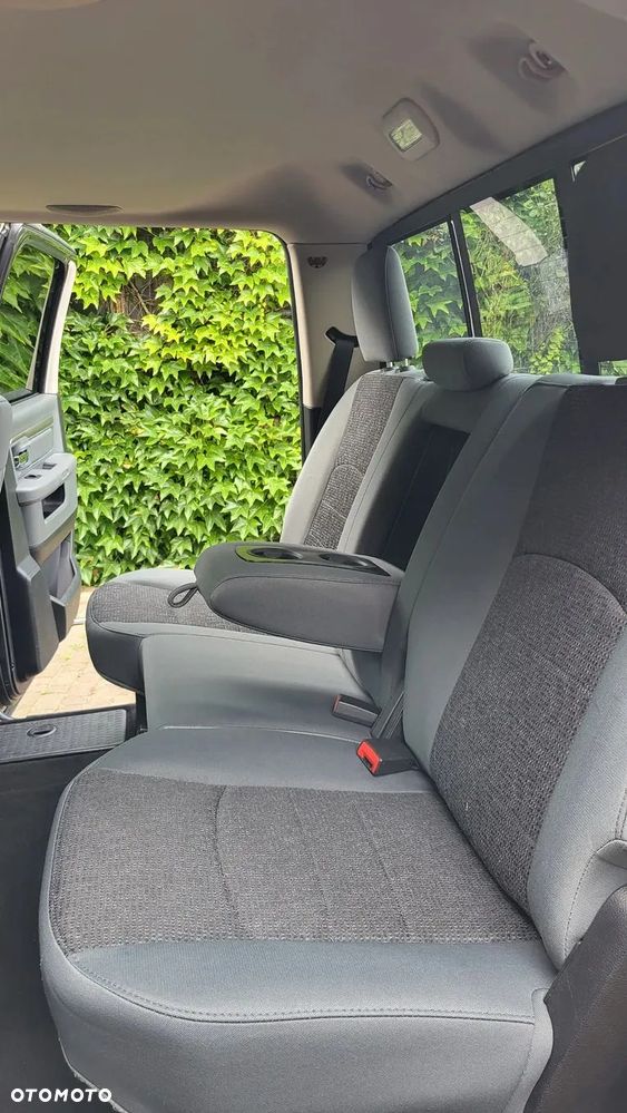 Dodge RAM 1500 5.7 4x4 - 38