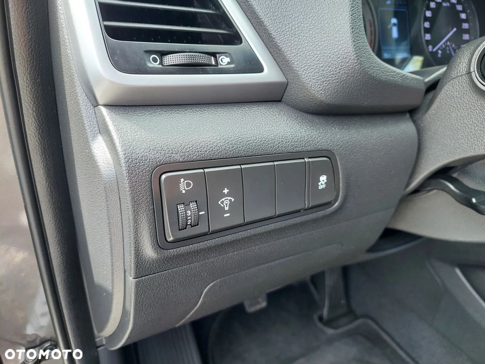 Hyundai Tucson blue 1.7 CRDi 2WD Classic - 30