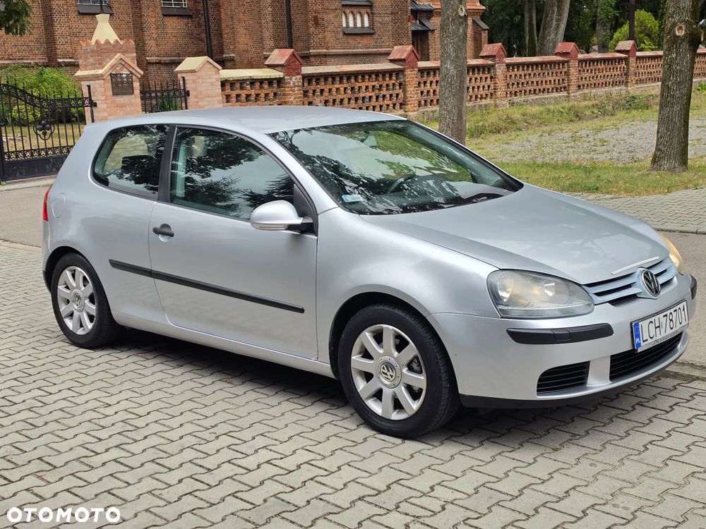 Volkswagen Golf - 5
