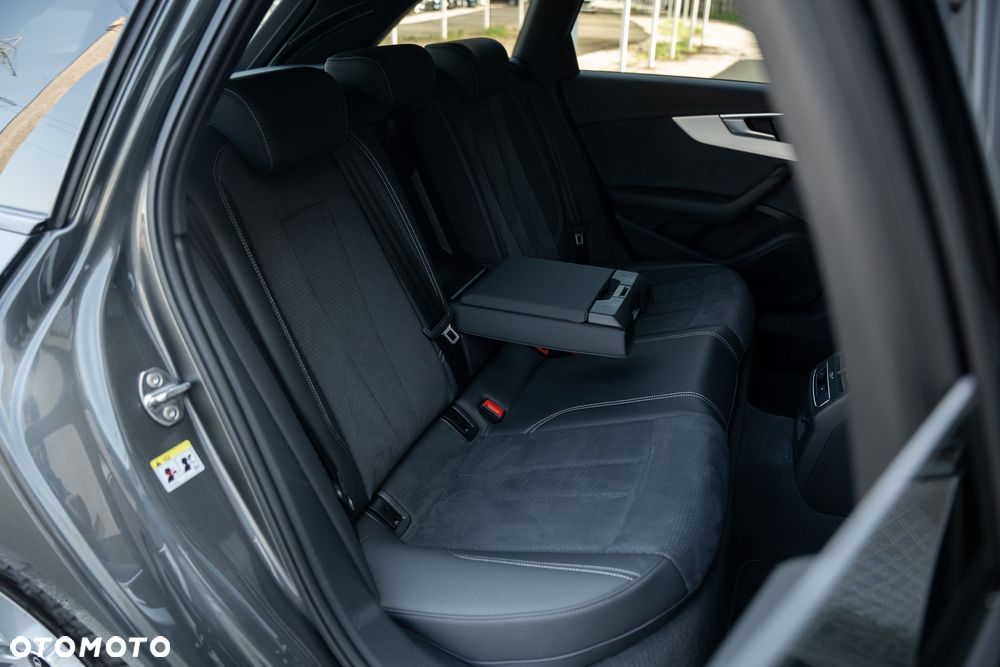 Audi A4 Avant 40 TFSI S tronic S line - 35