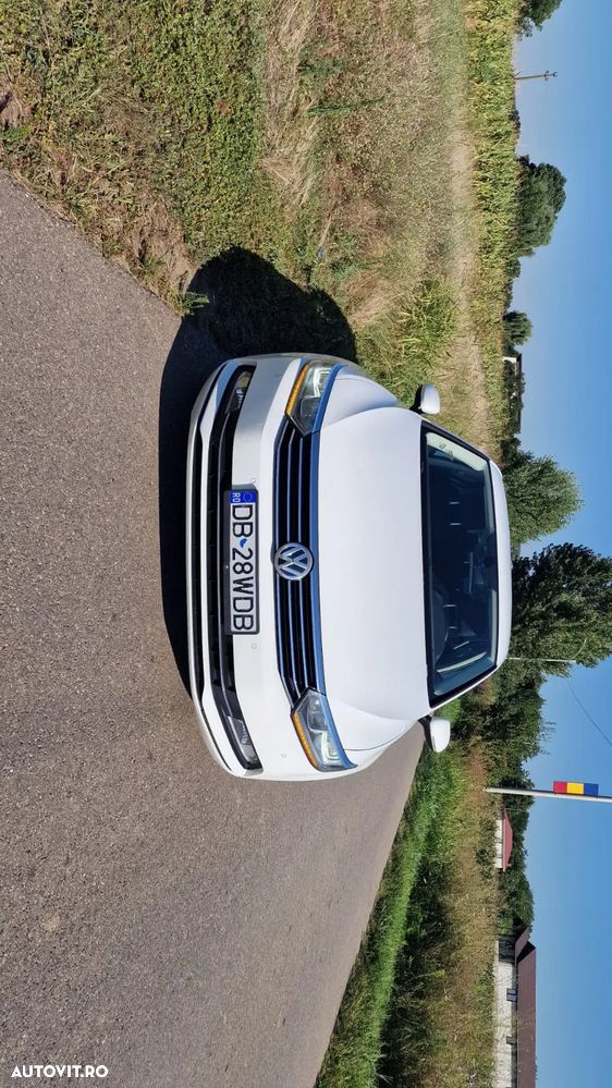 Volkswagen Passat - 2