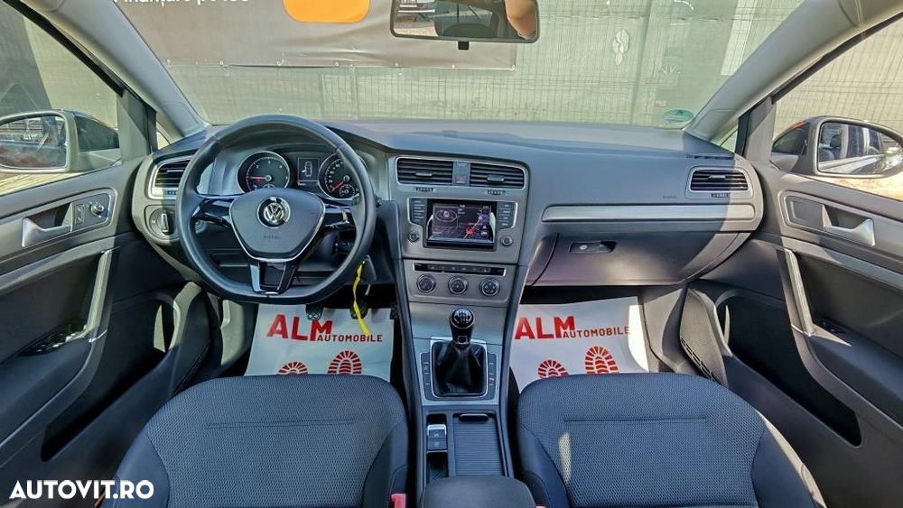 Volkswagen Golf - 3