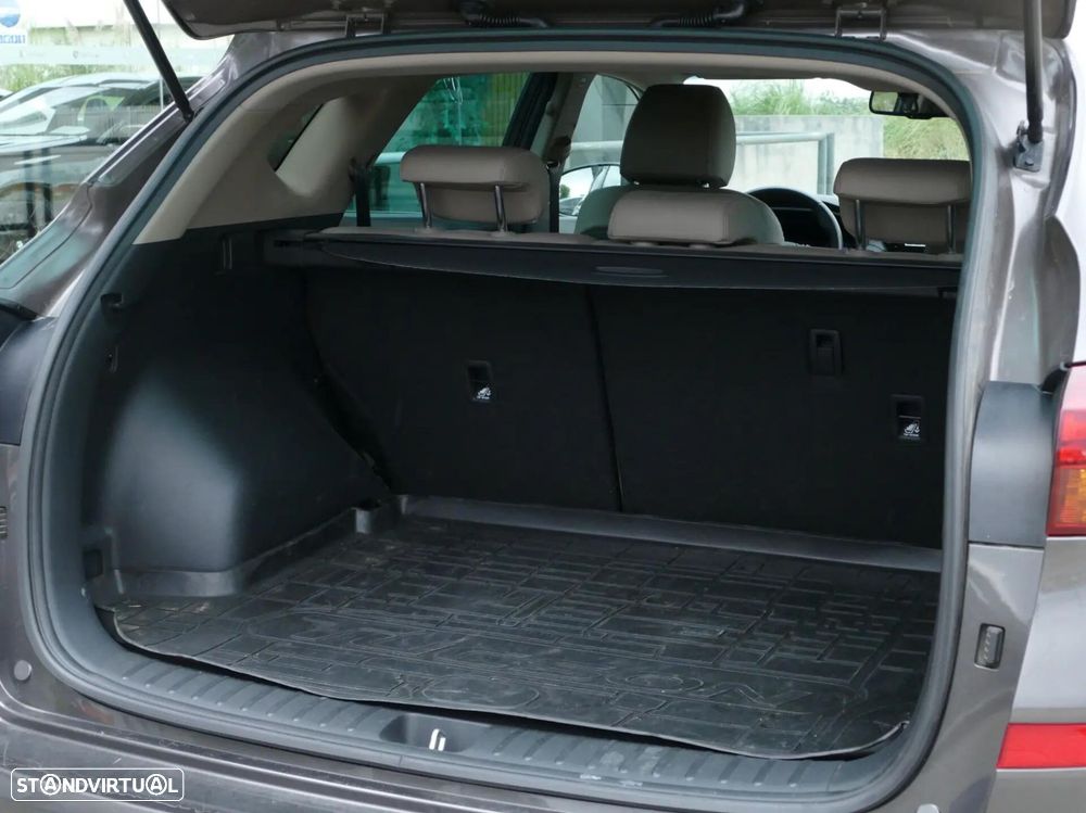 Hyundai Tucson 1.6 CRDi Premium DCT - 13